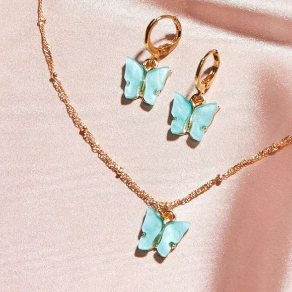 NEW | Blue Butterfly Earrings & Necklace Set Gold - Picture 1 of 3